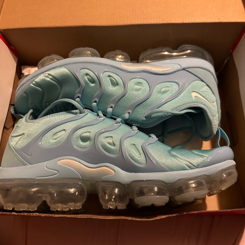 Nike Vapormax Plus - image 6